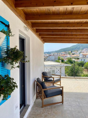 Aphrodite suite center